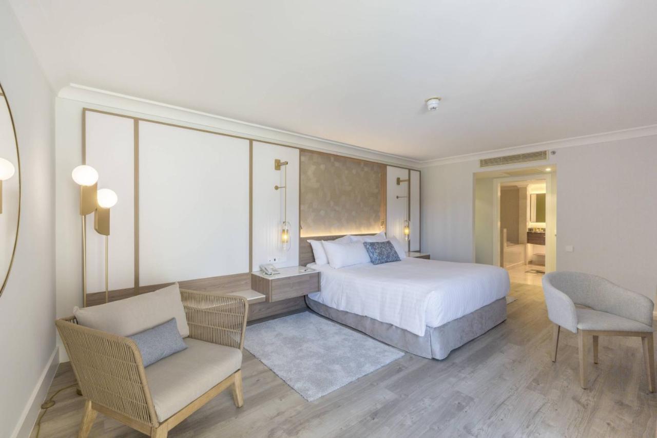 Denia Marriott La Sella Golf Resort & Spa Kültér fotó A bedroom at the Cape Town International Convention Centre
